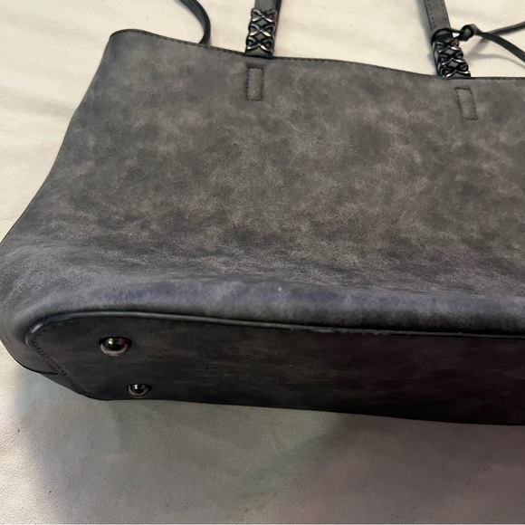 Women’s large hand bag/ tote. With medal X on the straps. - Picture 7 of 15